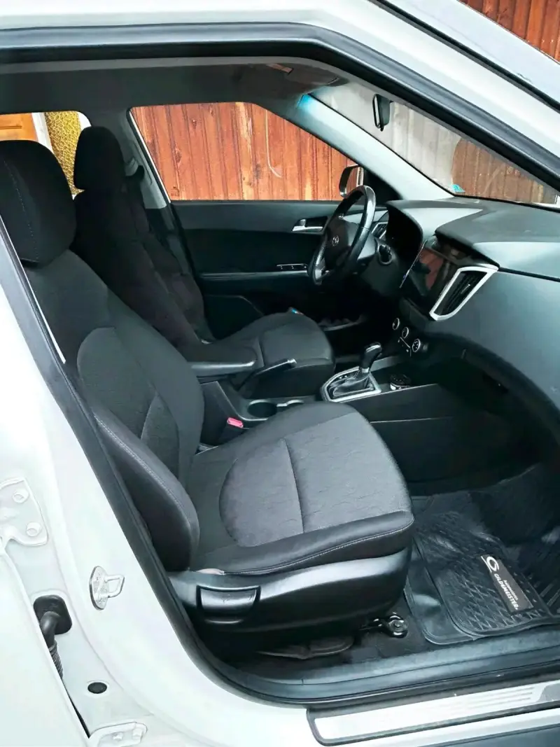 SUV Hyundai Creta 2019 en buen estado - 3