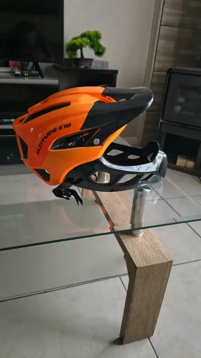 Casco de bicicleta Altitude K10 naranja con protección desmontable - miniatura 1