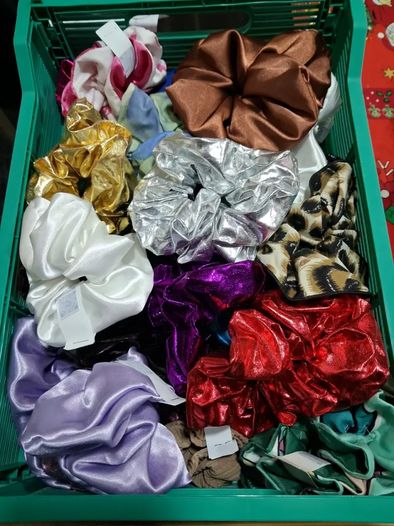 Scrunchies varios colores. Al por mayor 10x$5.000 - 1