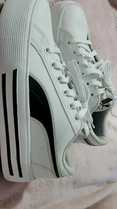 Zapatillas deportivas blancas Puma para mujer - miniatura 5