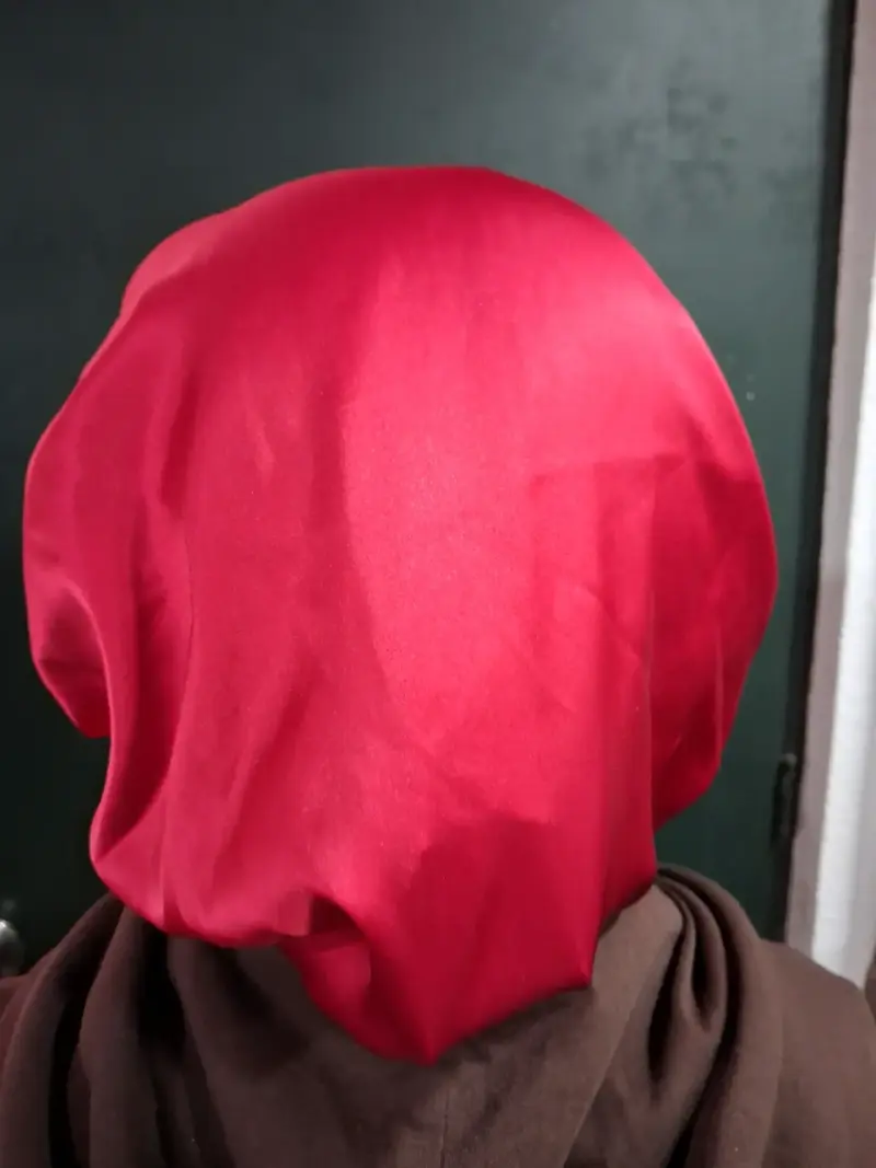 Gorro de satén rojo para dormir - 3