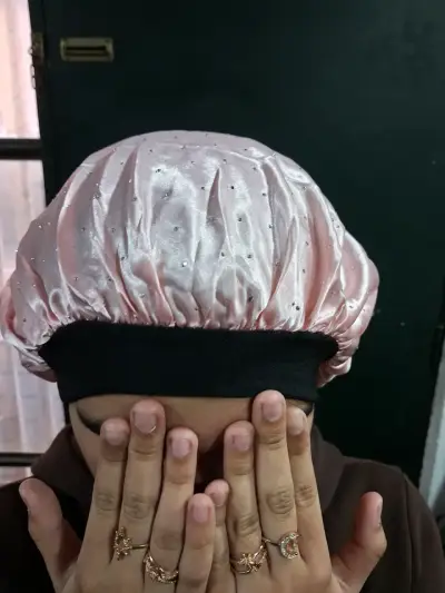 Gorro de satén rojo para dormir - miniatura 5