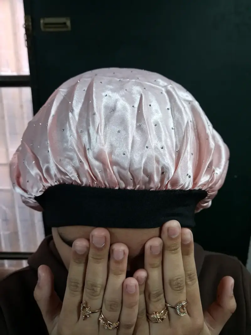 Gorro de satén rojo para dormir - 6