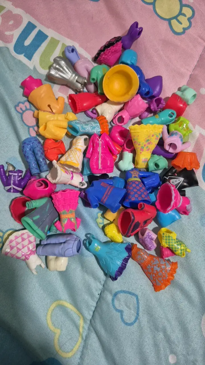 Muñecas miniatura con ropa intercambiable - 2