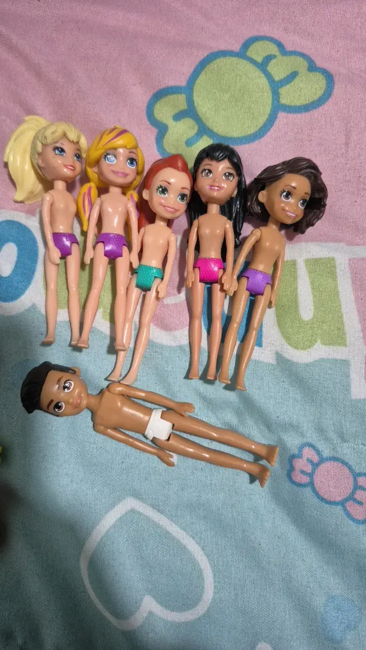 Muñecas miniatura con ropa intercambiable - 3