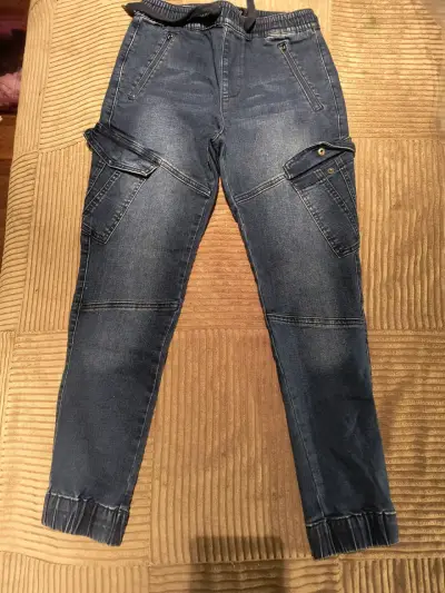 Pantalones jogger de mezclilla para niño - miniatura 3