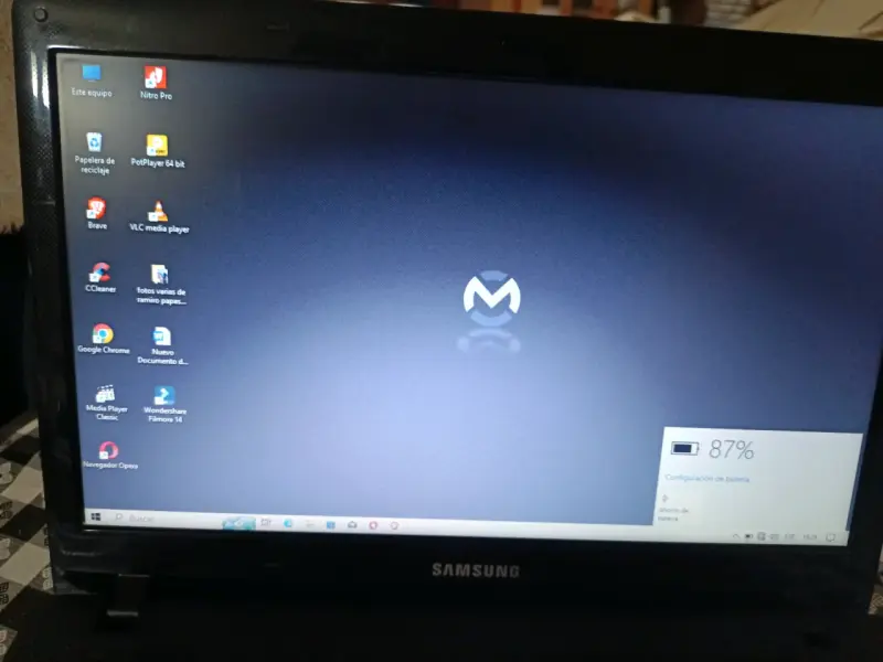 Notebook Samsung con Intel Core i3 en buen estado - 5