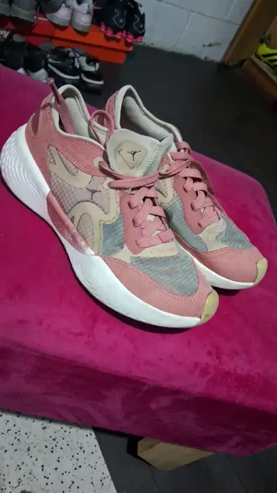 Zapatillas deportivas rosadas para mujer - miniatura 2