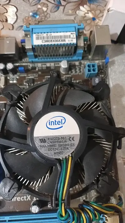 Placa Madre ASUS con Soporte DirectX 10 - miniatura 2