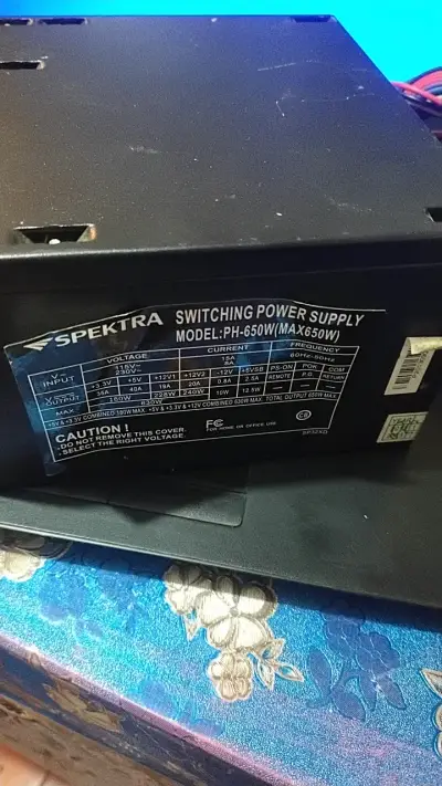 Fuente de Poder Spektra 650W con Cables - miniatura 1