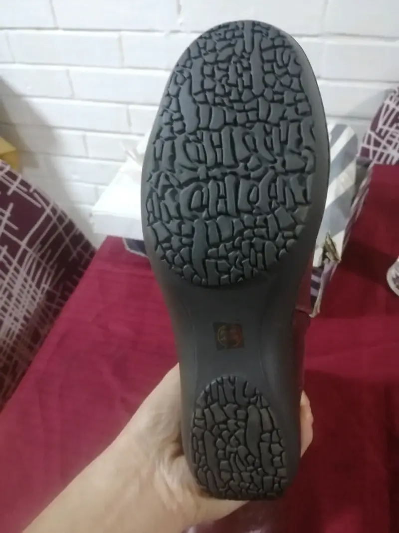 Botines de cuero marrón con cierre lateral - 2