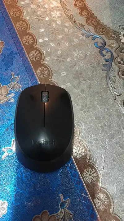 Mouse inalámbrico Logitech negro - miniatura 1
