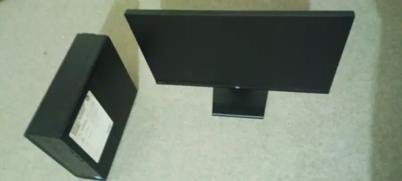 Computador de Escritorio HP Slim con Monitor y Teclado RGB - 5