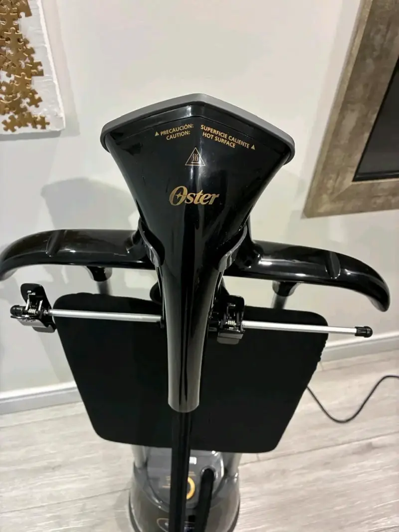 Vaporizador de Pedestal Oster para Ropa - 5