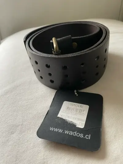 Cinturón de cuero negro Wados con hebilla metálica - miniatura 2