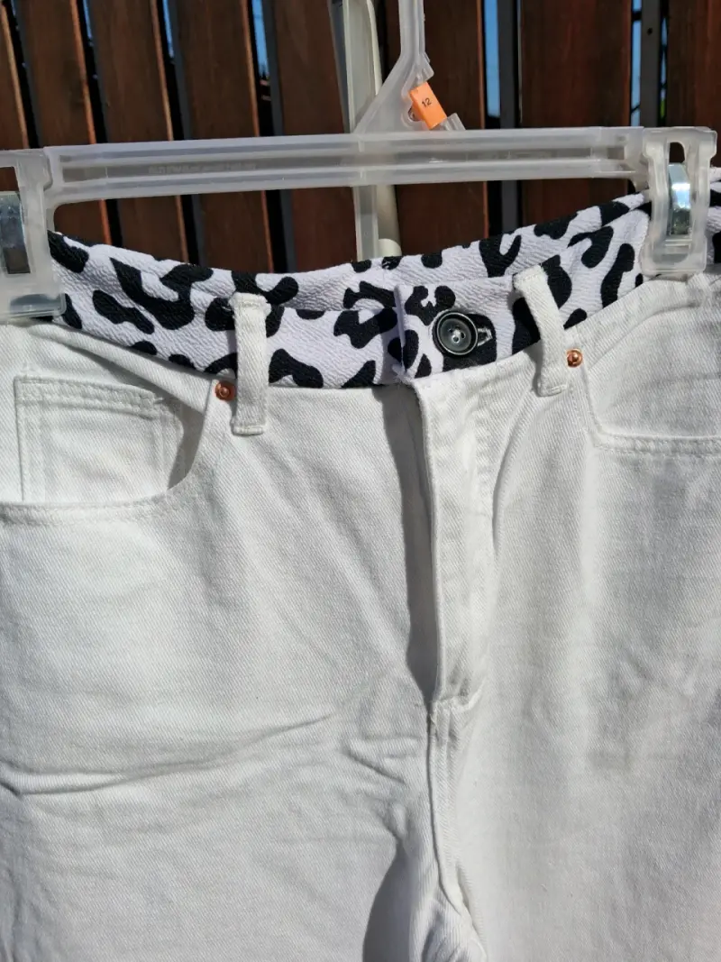 Pantalones blancos con estampado animal print - 3