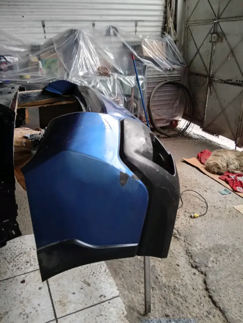 Parachoques trasero Subaru XUV - 4