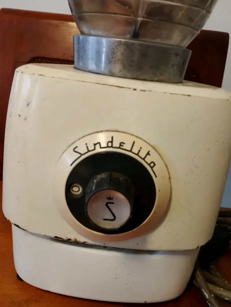 Licuadora vintage Sindelen blanca - 3