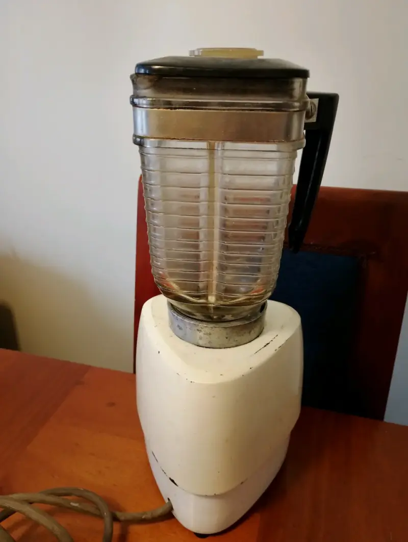 Licuadora vintage Sindelen blanca - 4