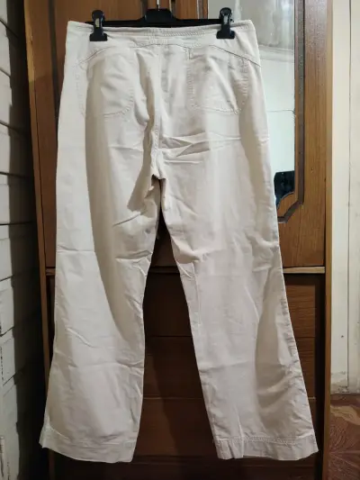 Pantalones beige de algodón para mujer - miniatura 2