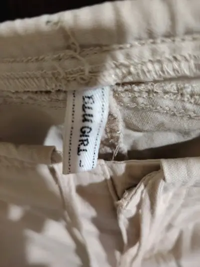 Pantalones beige de algodón para mujer - miniatura 3