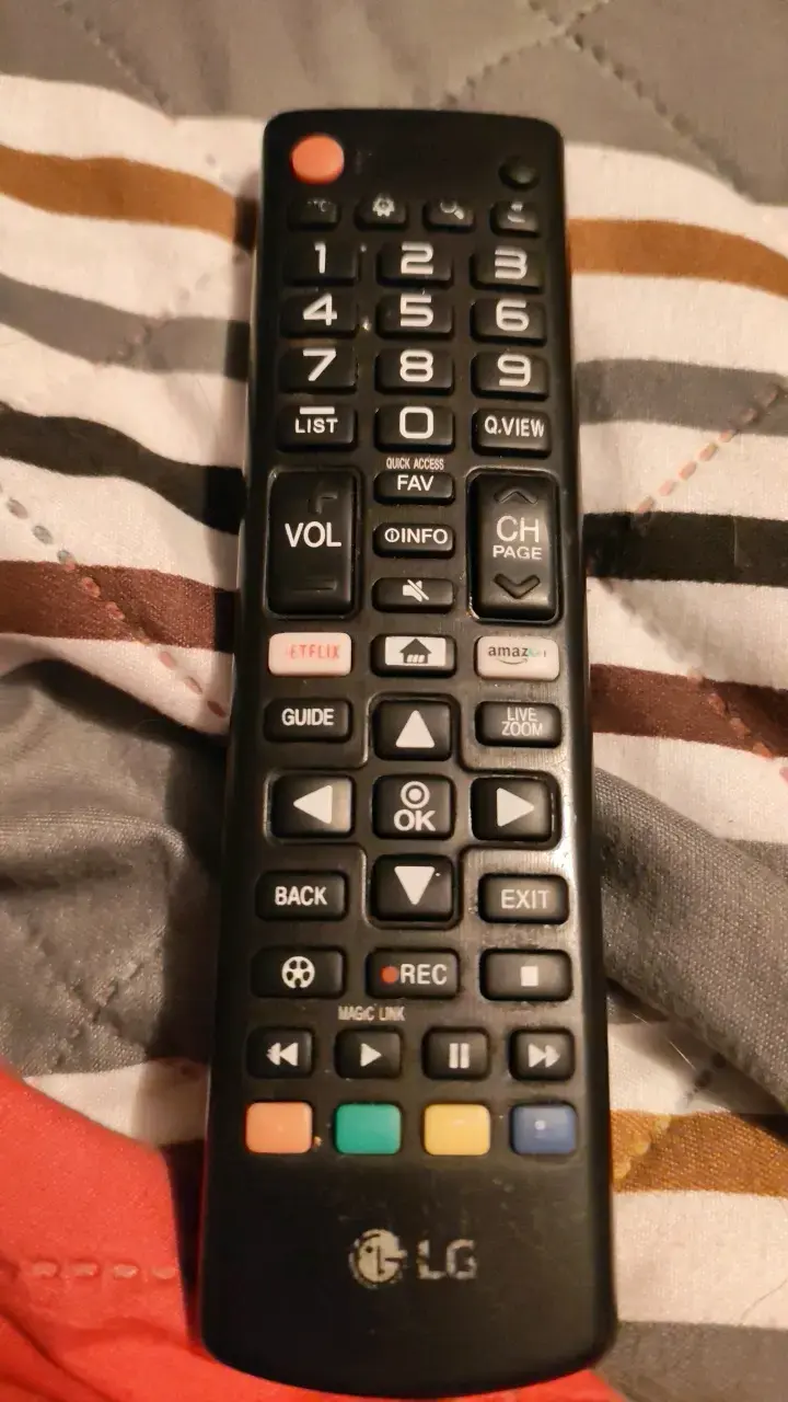 Smart TV LG 43 pulgadas Full HD - 3