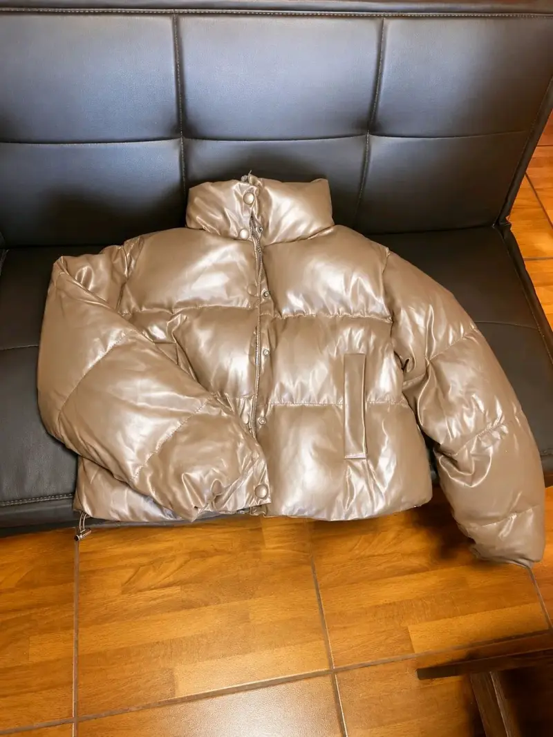 Chaqueta acolchada marrón para invierno