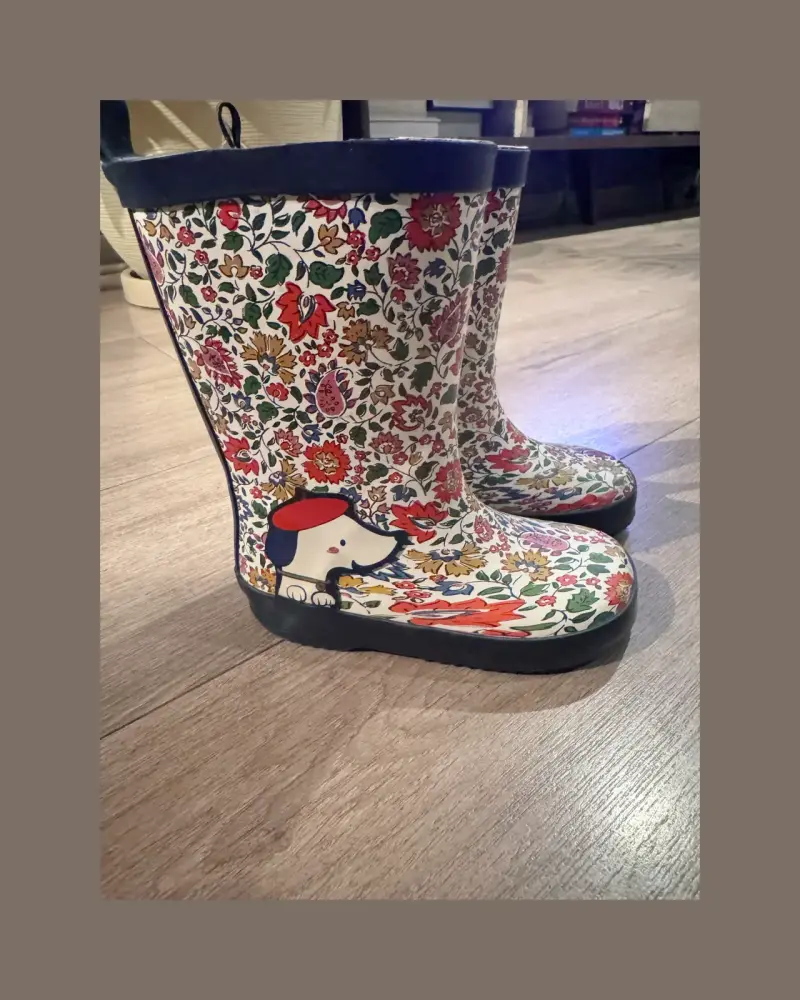 Botas de lluvia infantiles compradas en Paris - 1