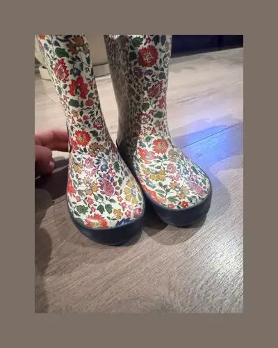 Botas de lluvia infantiles compradas en Paris - miniatura 2