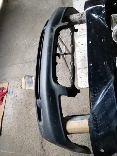 Parachoques delantero Nuevo Suzuki Baleno - miniatura 1