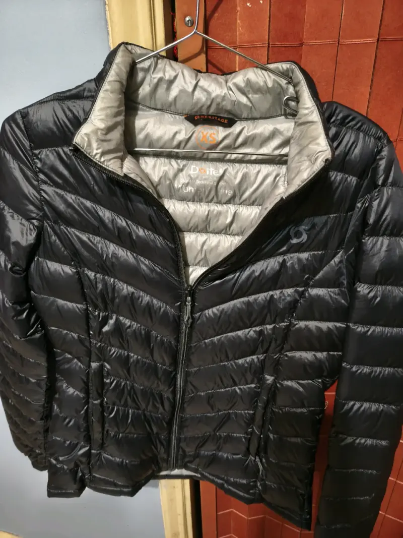 Chaqueta Columbia negra acolchada para invierno - 3