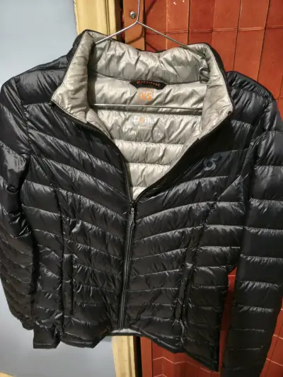 Chaqueta Columbia negra acolchada para invierno - miniatura 3