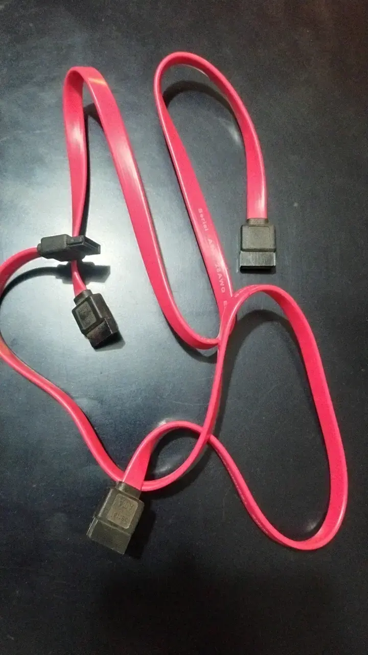 Cable SATA rojo para discos duros