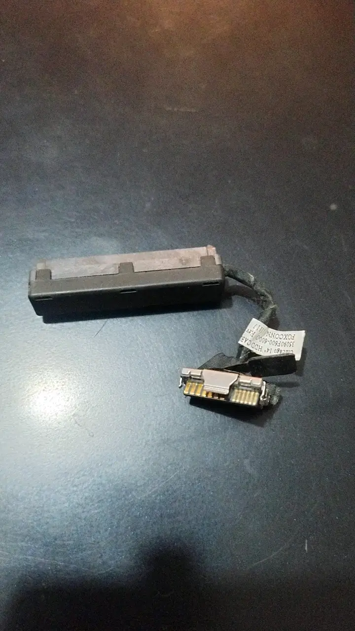 Conector SATA para disco duro portátil - 2