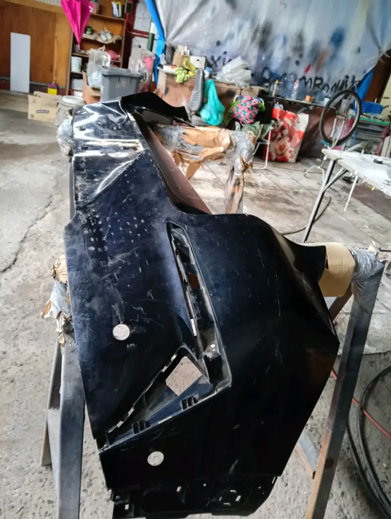 Parachoques trasero negro para automóvil CHANGAN U - 1