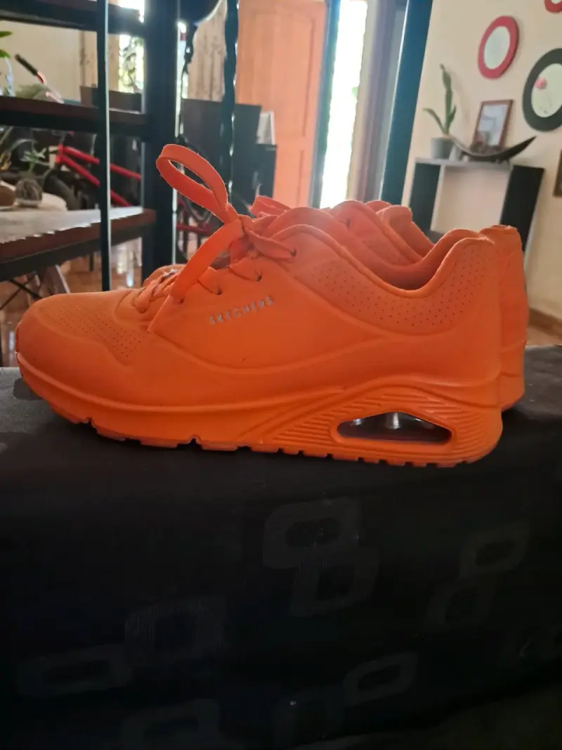 Zapatillas deportivas naranjas Skechers para hombre - 1