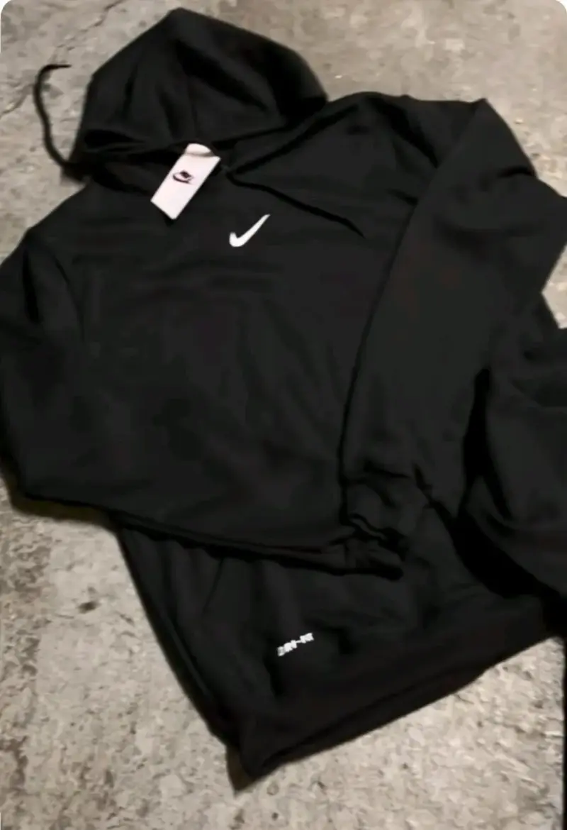Polerón negro con capucha Nike para hombre