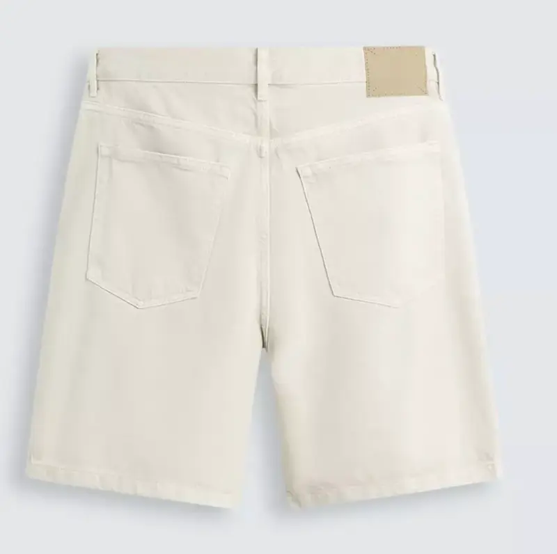 Shorts de mezclilla beige para hombre - 2