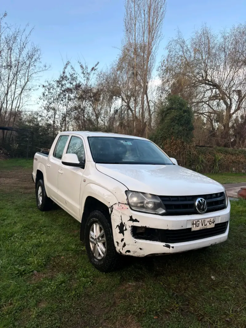 Camioneta Volkswagen Amarok 4x2 Blanca - 4