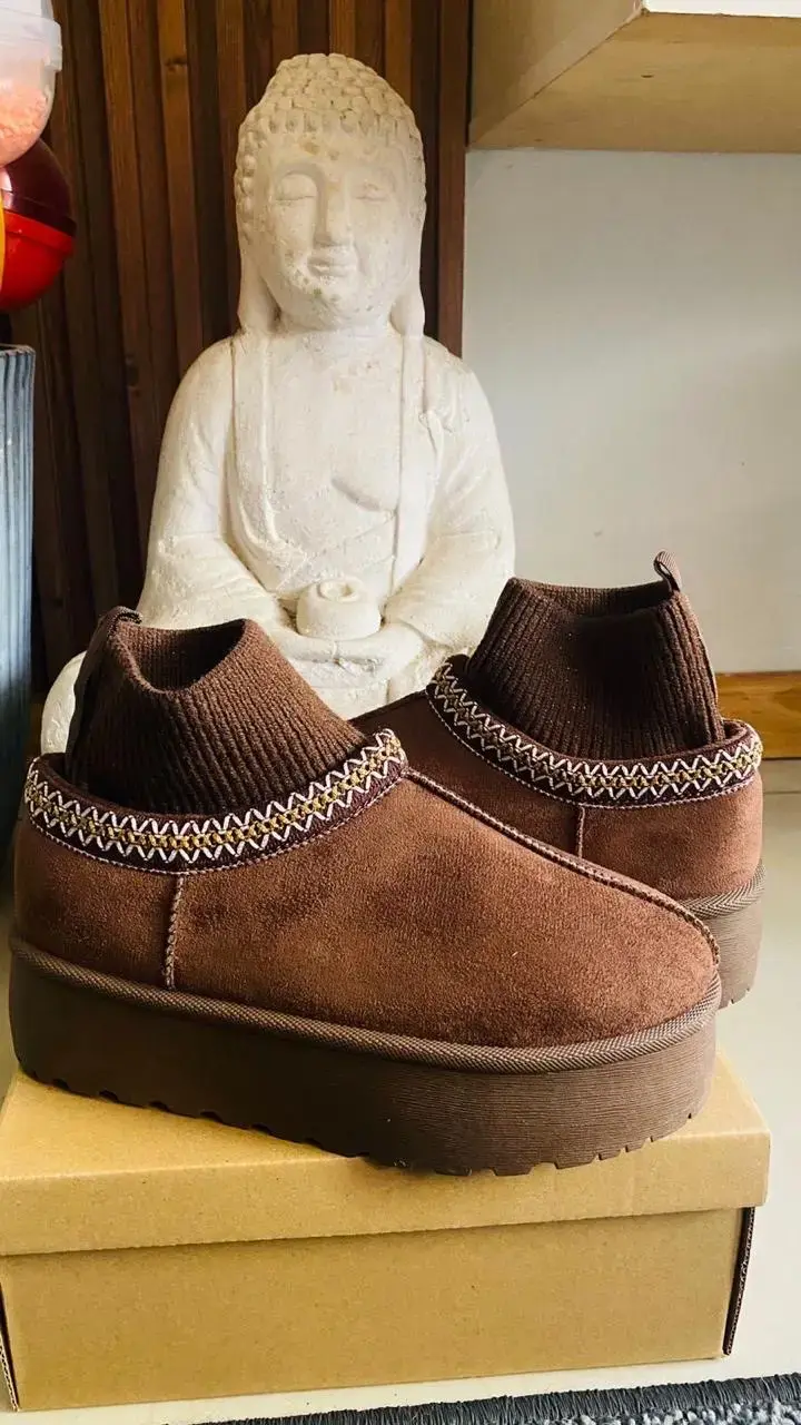 Botines de plataforma marrones con diseño tejido - 1