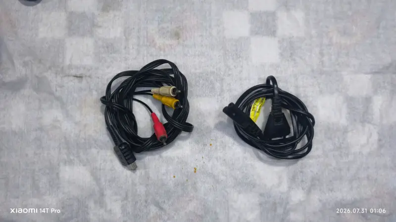 Consola Sony PlayStation 2 Slim con accesorios - 3
