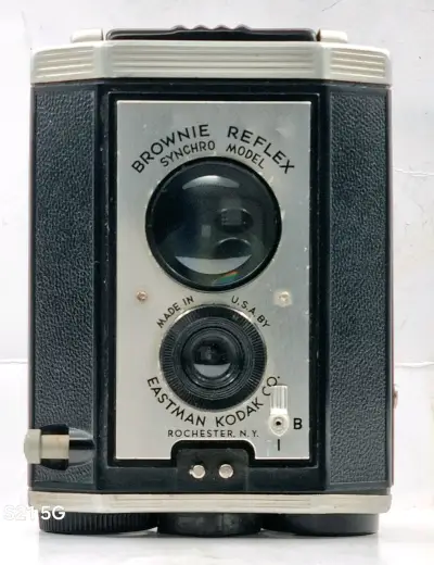 Cámara vintage Brownie Reflex Synchro Model - miniatura 3