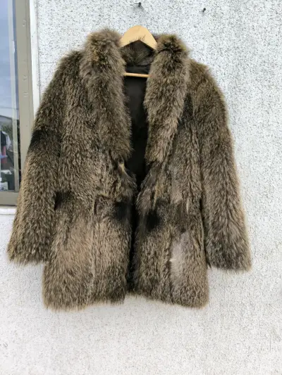 Abrigo de piel para invierno - miniatura 1