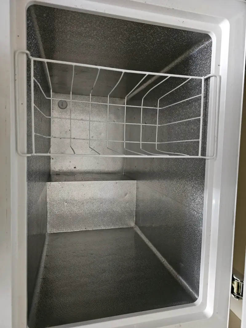 Congelador horizontal Electrolux A+ en buen estado - 2