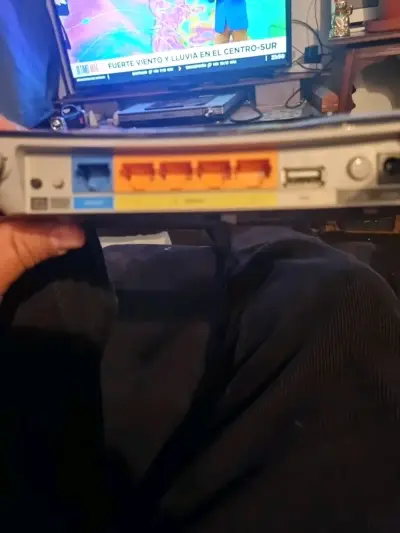 Router inalámbrico TP-Link con antenas - miniatura 2