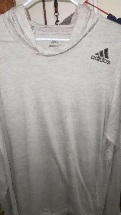 Polerón Adidas Freelift Gris Talla L - miniatura 1