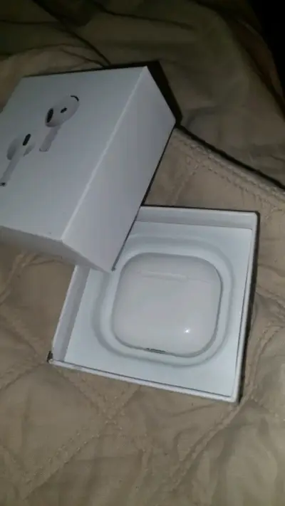 Airpods 4ta generacion - miniatura 2
