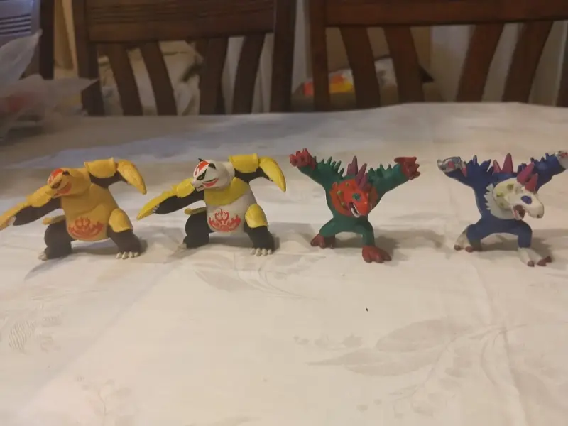 15 Figuras de acción invizimals - 1