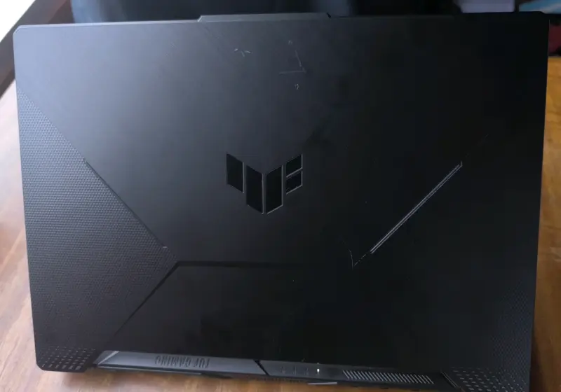 Laptop ASUS TUF Gaming A15 con tarjeta gráfica - 6