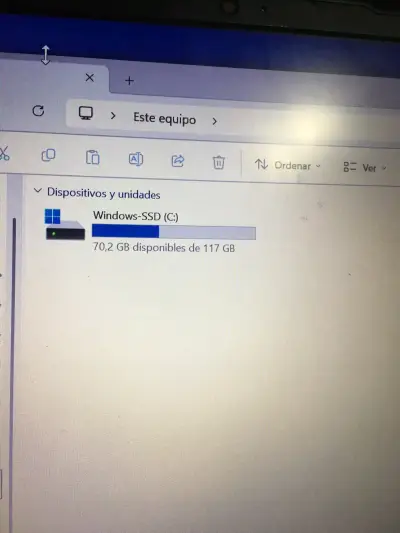 Laptop Lenovo Ideapad con SSD 117GB - miniatura 4